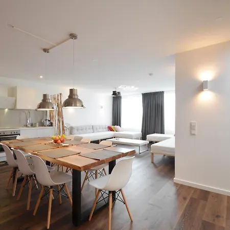 3 Bathroom, Rhapsody In Roof, Penthouse *